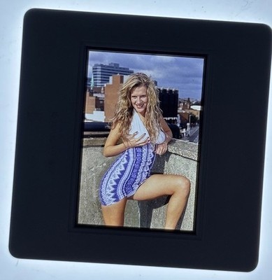 Melissa Tooke. 4 ORIGINAL & UNGESEHEN! 35 mm Glamour Foto Transparenz Dias.