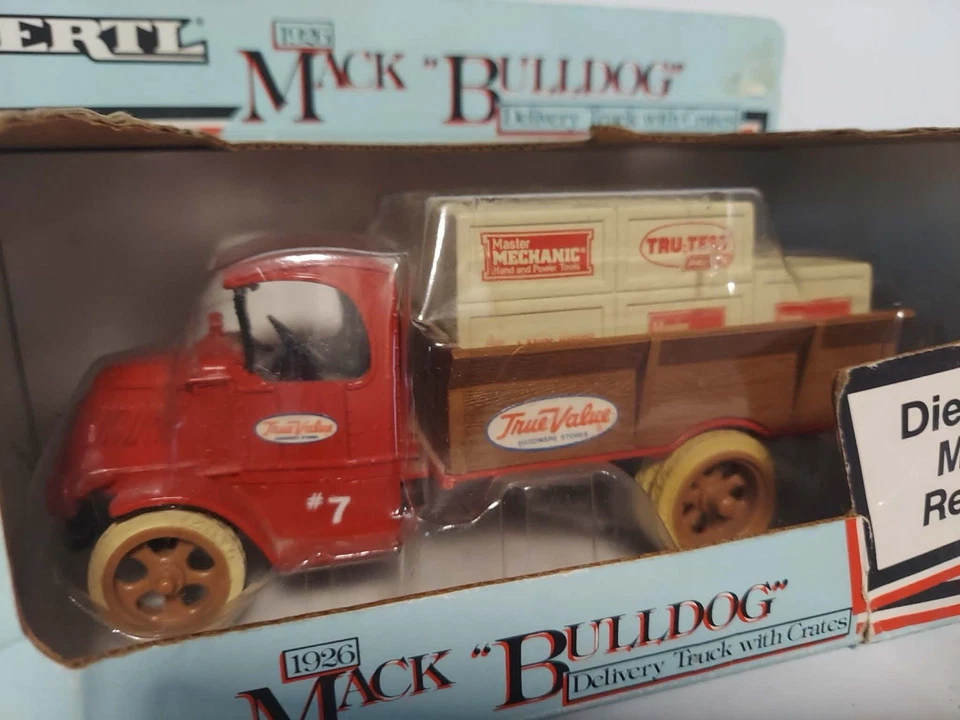 ERTL 1926 Mack Bulldog Delivery Truck Bank 1/38 Scale Die Cast Vintage 1989 - Image 2 of 4
