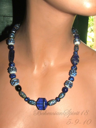 ART DECO BLUE ~CZECH ART GLASS~ BEADED STRAND NECKLACE - Picture 2 of 2