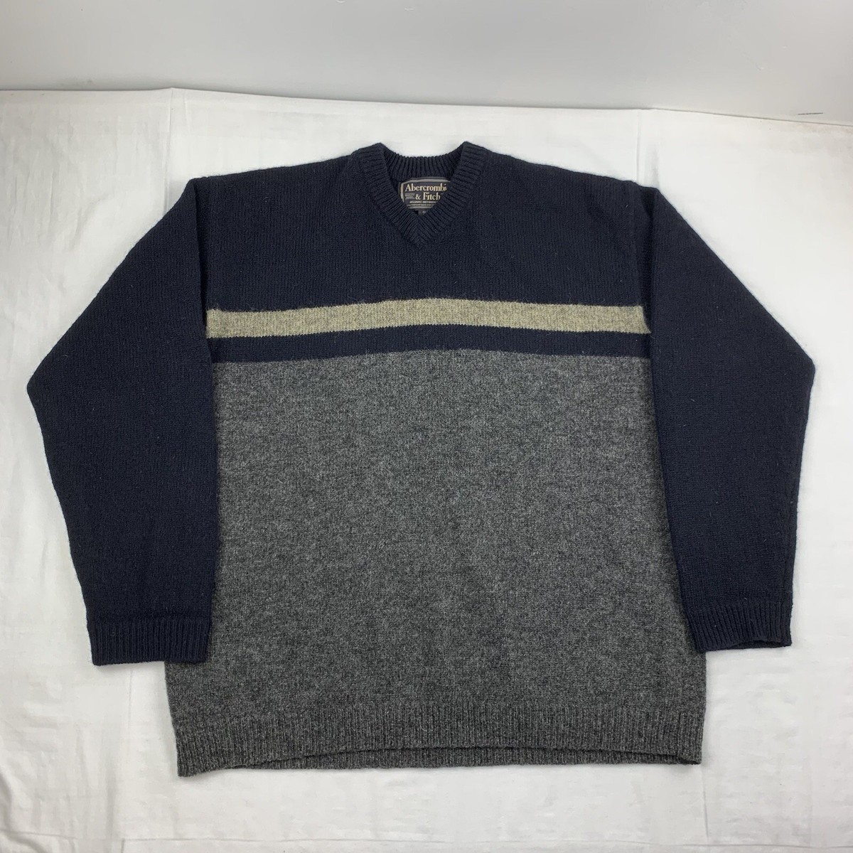 Vintage Abercrombie and Fitch Sweater Adult Large Gray V Neck Wool Knit  Pullover