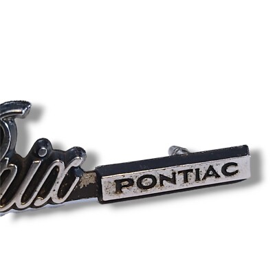 Pontiac Grand Prix 3 Pin Car Emblem '78 to '80 MDC 10007788