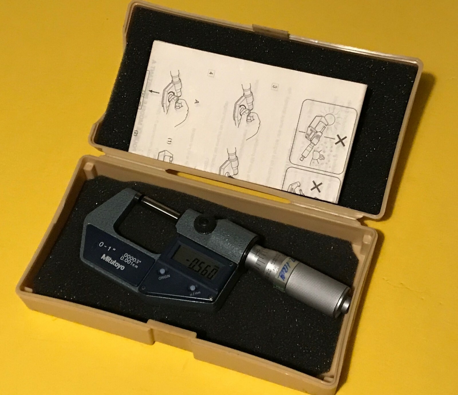 Mitutoyo 29376530 Digital Micrometer with Case & Instructions MDC