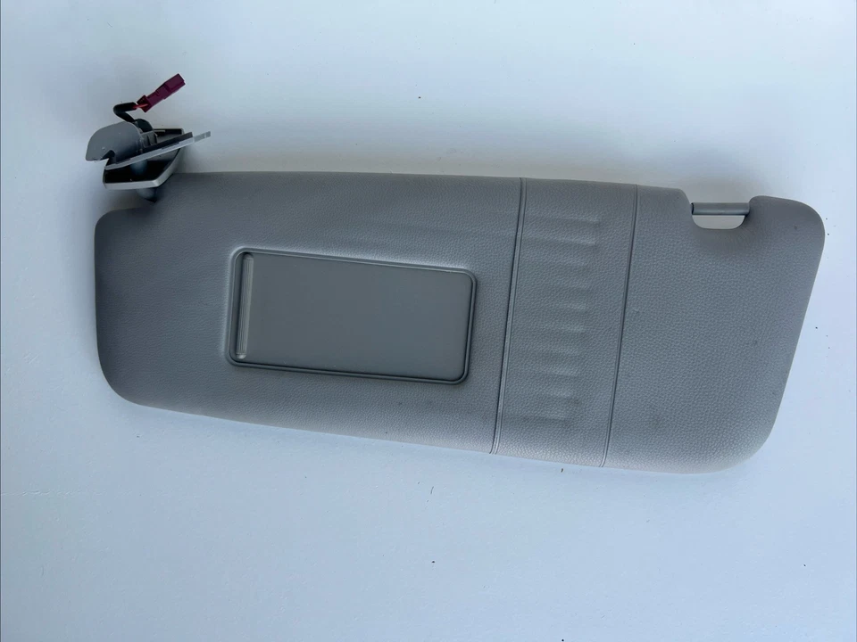 Оригинальный передний левый солнцезащитный козырек со стороны водителя для BMW 530i 525i 2004-2007 годов выпуска - Изображение 2 из 4