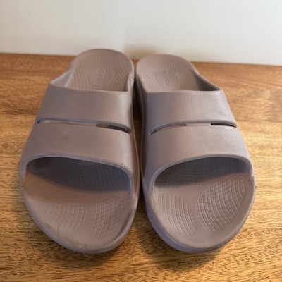 Oofos OOahh Slide Recovery Sandals Womens 9 Mens 7 Lilac/Purple OOfoam Comfort
