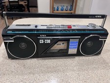 AIWA STEREO RADIO CASSETTE RECORDER CS-230 MODEL NO. CS-230U Battery Operated