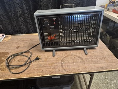 Vintage Arvin Alert Space Heater Model 30H50 w/Tone Alert 1500 watt. NM WORKS A1