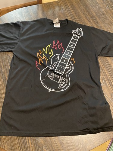 ThinkGeek Shirt And TGA811-01 Mini Music Amplifier For Rock Guitar Shirt Tested