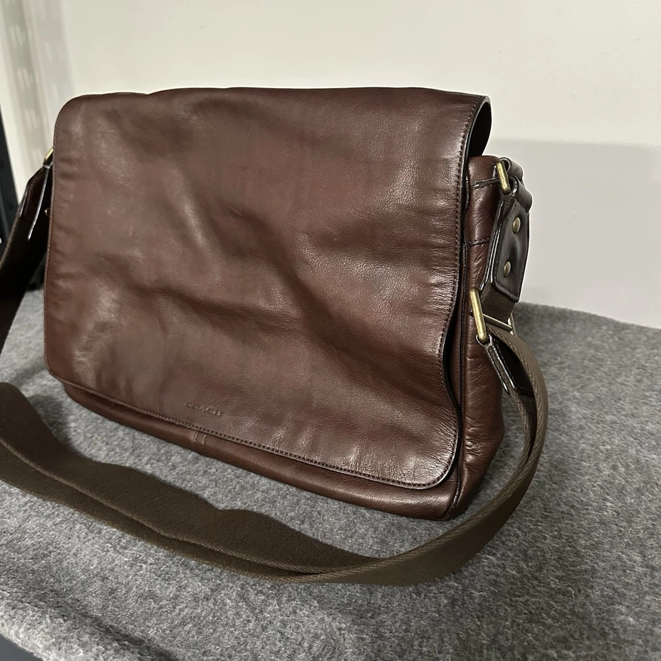 Bolsa carteiro vintage Coach Bleecker marrom porta couro bovino correio laptop 70486 - Imagem 3 de 4