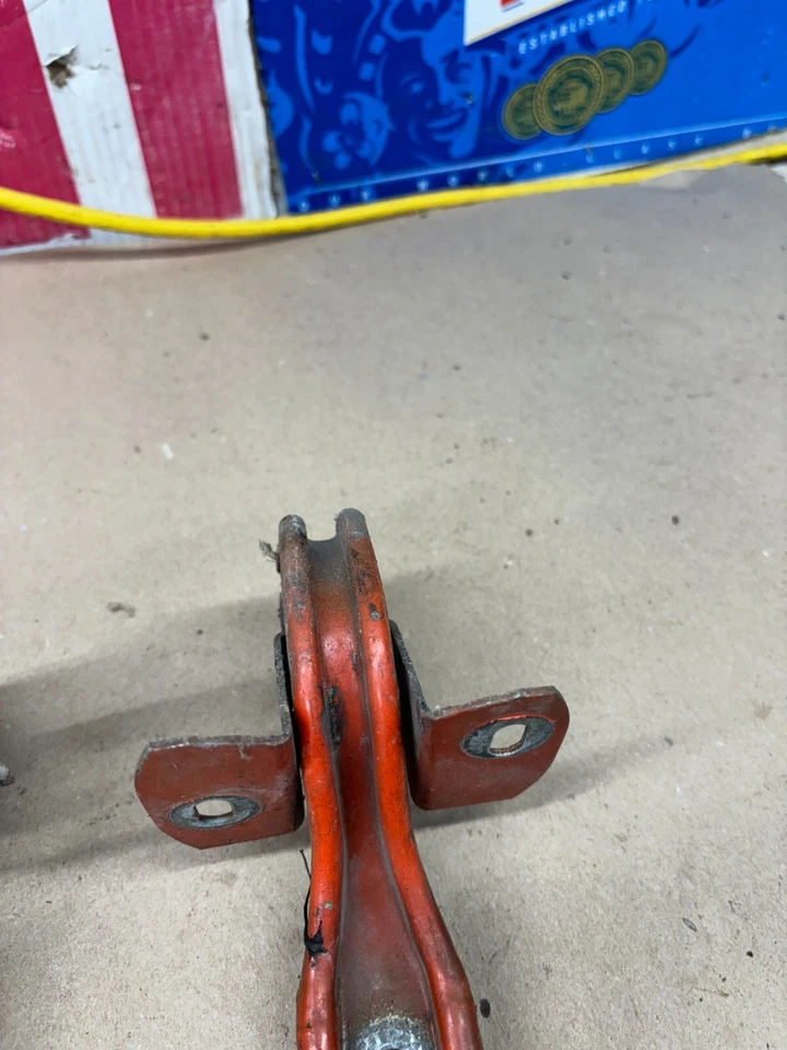 1979-1993 FORD MUSTANG MERCURY CAPRI FACTORY HOOD HINGES PAIR SET OEM SWING ARMS - Image 4 of 4
