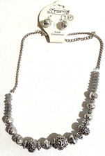Jewelry set sliver color beaded necklace and earrings New with Tags