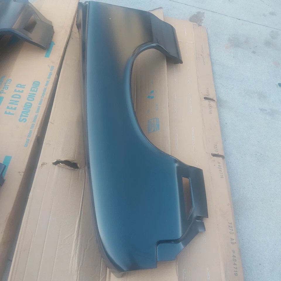 Nuevo par de guardabarros delanteros GM Oldsmobile Cutlass 442 1970 1971 1972 Foto 4 de 4