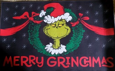Dr. Seuss The Grinch Accent Rug Mat 20 x32  Merry Grinchmas Wreath NEW W/O TAGS!