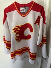 CCM Calgary Flames Vintage Hockey Jersey #2 Al MacInnis Size XL W/ ‘89 SCF Patch