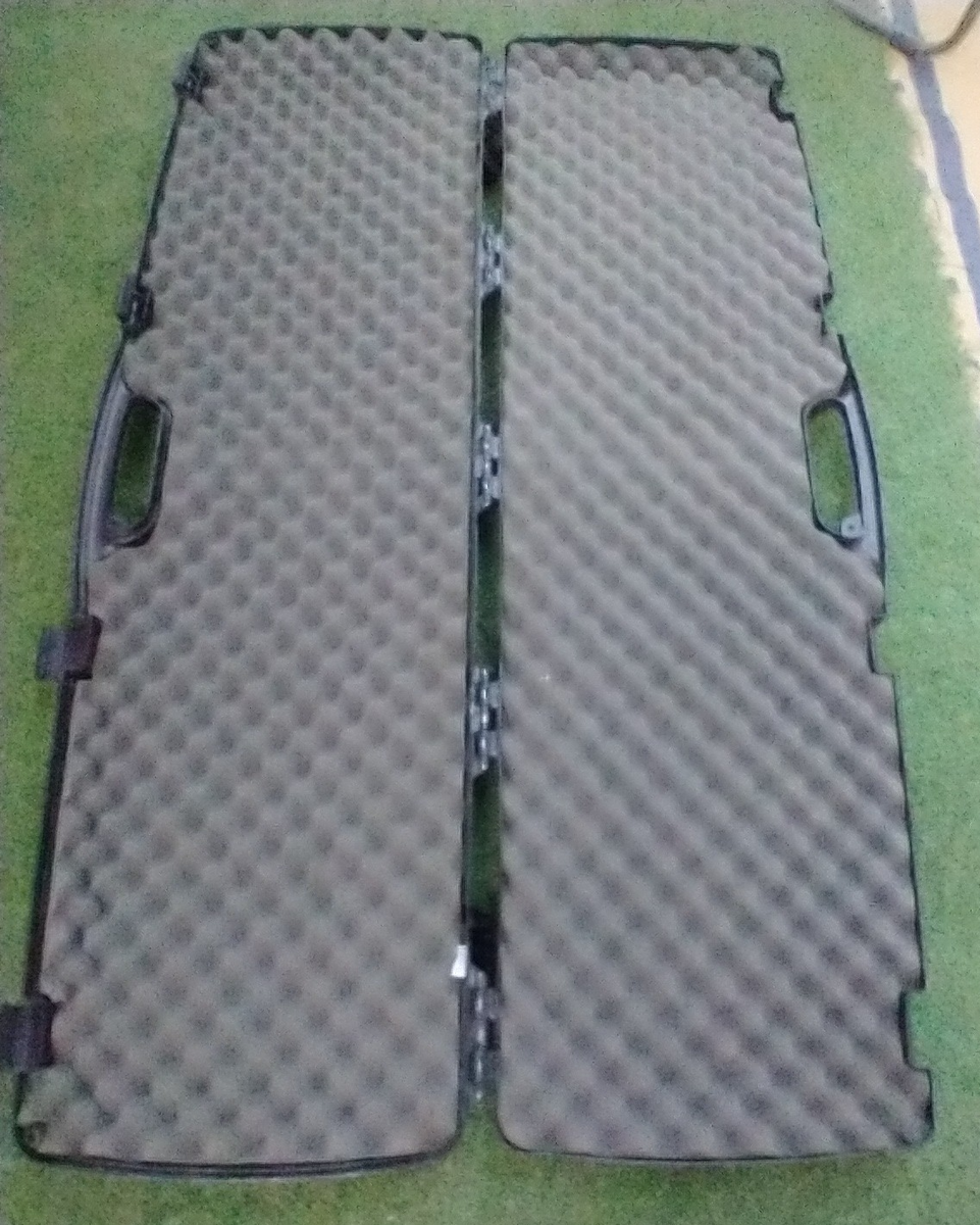 DOSKO SPORT DUAL TRAVEL GUN STORAGE CASE HARD PLASTIC GUN HUNTING