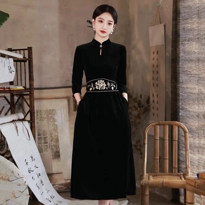 Black 3/4 Long Sleeves A Line Velvet Chinese Qipao Dress with Embroidered Waist