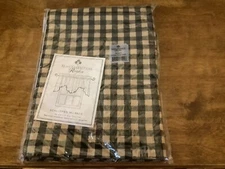 Home Collections by Raghu Scalloped Lined Valance