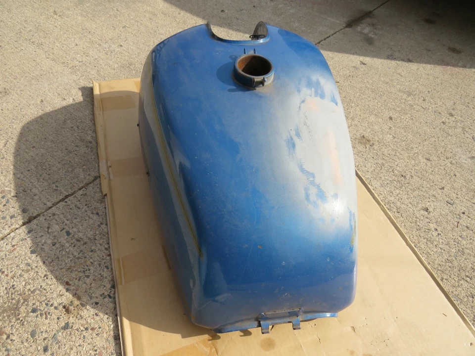 铃木 GT 500 T500 泰坦油箱油箱 1976 — 第 4/4 张图片