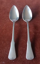 Set of 2 ONEIDA Community Stainless PATRICK HENRY GRAPEFRUIT SPOON NICE !!