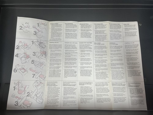 Maniquí Laerdal Resusci Junior Dispositivo de Entrenamiento de RCP para Niños con Estuche Rígido - Imagen 7 de 8