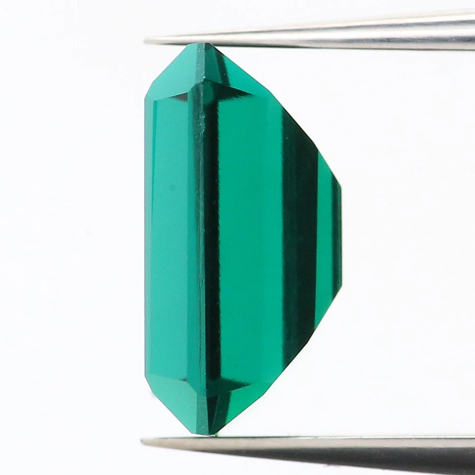 2.15 Ct Green Color Emerald Emerald Gemstone VS1 Clarity 9.00 MM GN59 - Image 4 of 4