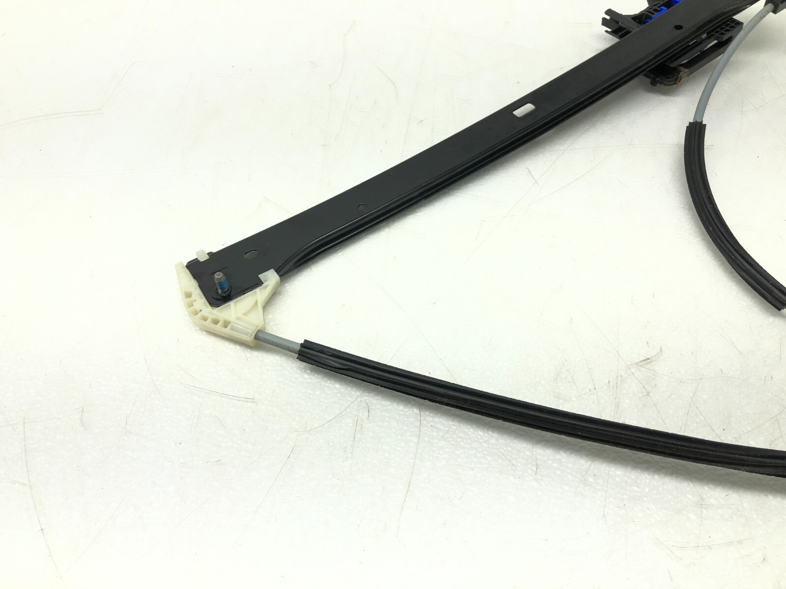 2017-2023 AUDI Q7 SQ7 RIGHT PASSENGER REAR DOOR WINDOW REGULATOR W/ MOTOR OEM.