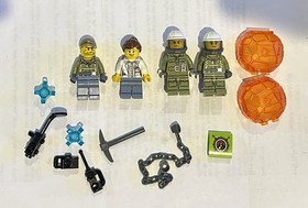 LEGO Volcano Starter Set 60120 City Complete Set Volcano Explorer Worker