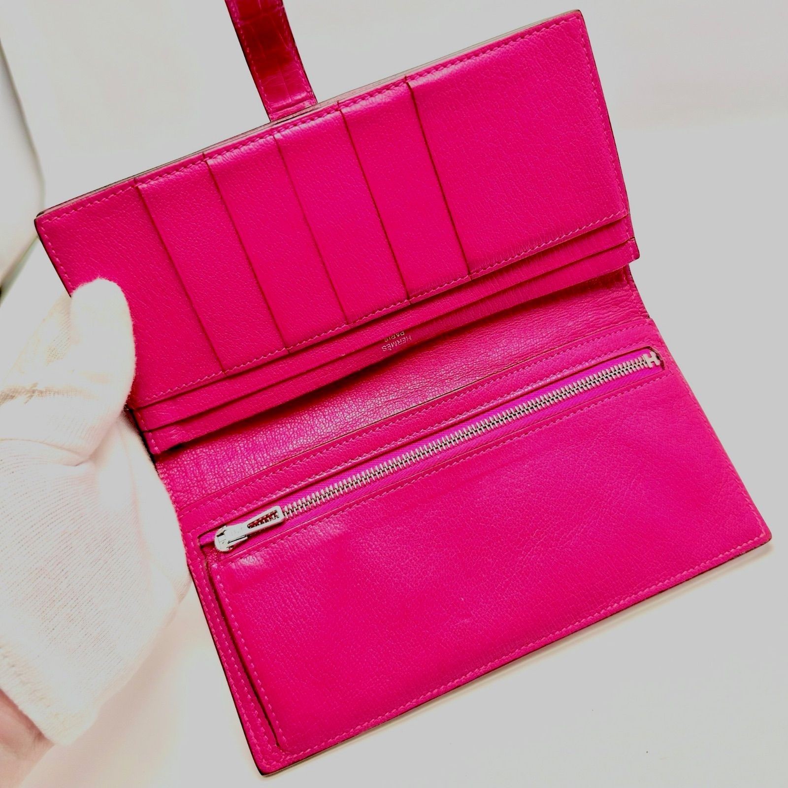 HERMES Engraved Y Alligator [Extremely Rare | Certificate of Authenticity image 3