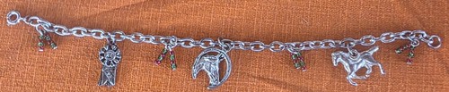 vintage HORSE Charm Bracelet silvertone 1st Prize ribbon horseshoe beads 7"