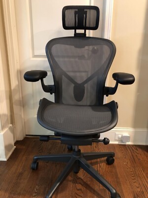 Herman Miller Aeron Remastered Chair (Size B) with Headrest