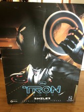 tron statue