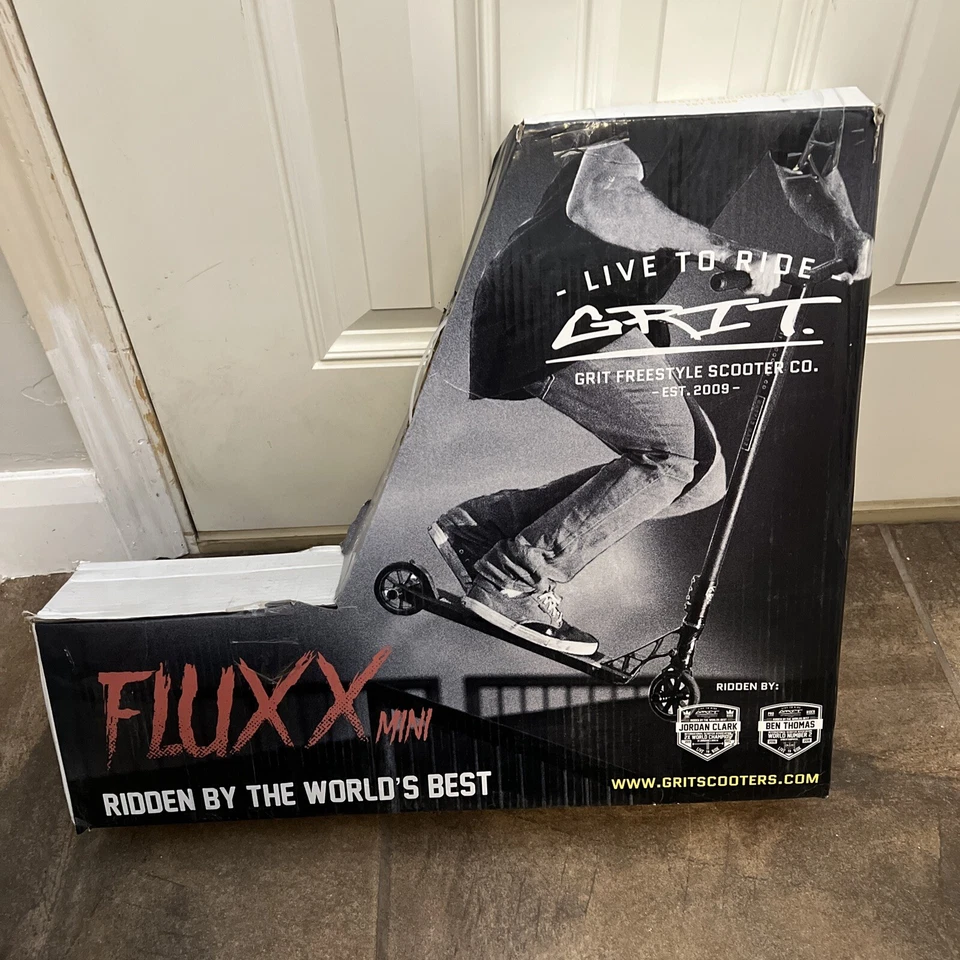 GRIT FLUXX MINI SCOOTER - COLOR: SATIN BLUE/SILVER LASER - Image 3 of 4