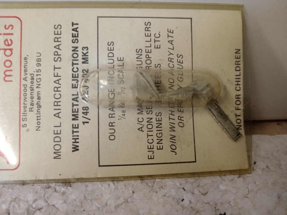 1/48 white metal martin Baker ejection seat by models MINT eBay