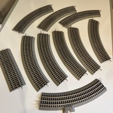 LIONEL FAST TRACK - MIXED LOT - 10PIECES - SEE PICTURES!!!! GREAT DEAL!!