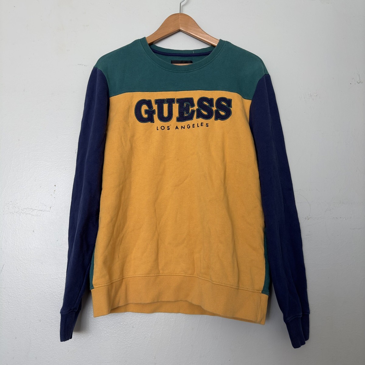 Guess Men’s Colorblock Sweatshirt 90's Y2K Medium