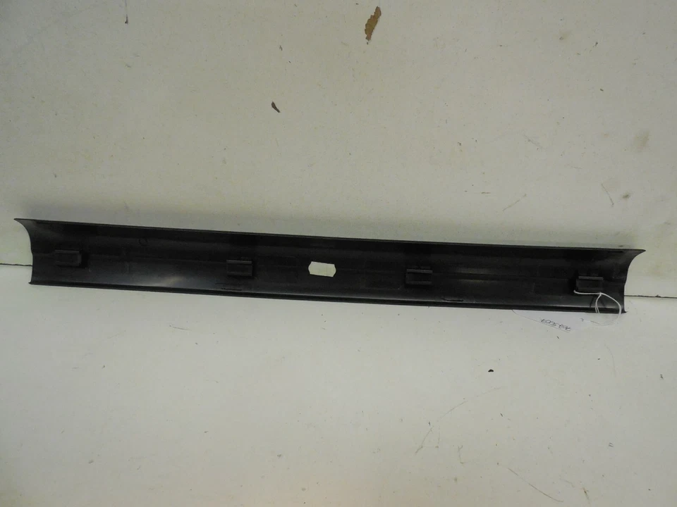 04-10 BMW 525i 535i 545i E60 Puerta Delantera Entrada Panel Alféizar Rasguño Borde 7025007 Foto 4 de 4