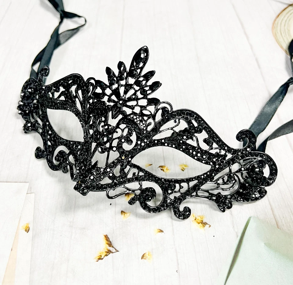 Men's Masquerade Mask, Black Crystal Mask, Gothic Halloween Mask, Party Mask - Image 2 of 4