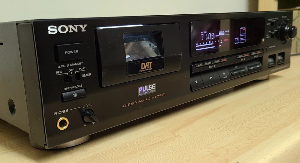 Sony DAT RECORDER DTC-690 - Bild 3 von 4
