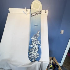 Burton Troop Snowboard 154 CM Skulls & Tropical Flowers Blue Winter Mountain SKI