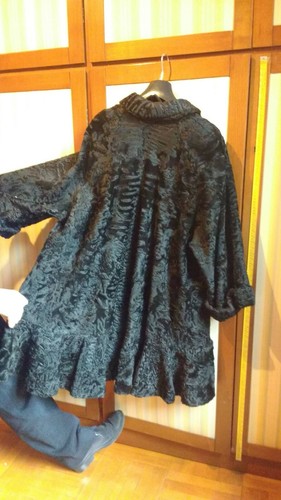 Cappotto pelliccia astrakan vintage - Foto 3 di 5