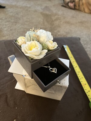 **Great Gift! Flower Box With Necklace Gift Box. Gift Idea For  Mom, Girlfriend