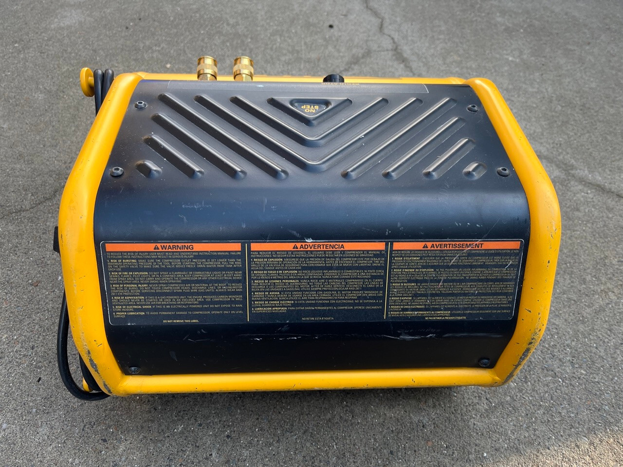 OEM Dewalt Manifold w/ Gauges, Regulator D55155 Air Compressor