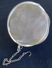 Tea Ball Strainer Stainless Steel Mesh Infuser for Loose Leaf Tea & Herbs