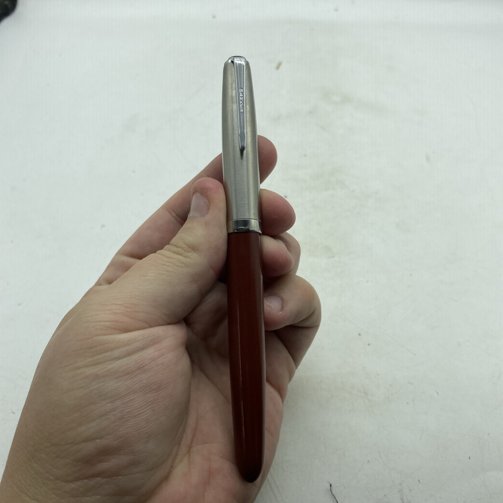 Vintage Rare Parker 21 fountain pen Burgundy Silver Cap UNTESTED 5