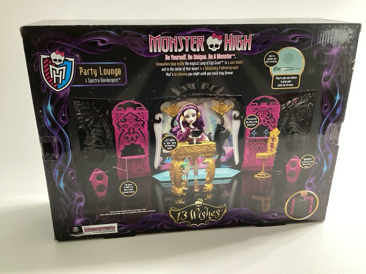 Monster High 13 Wishes Party Lounge Playset & Spectra Vondergeist