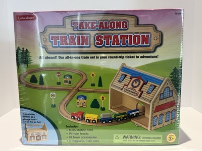 Lakeshore - Take Along Train Station - Includes 5 Magnetic Train Cars - New