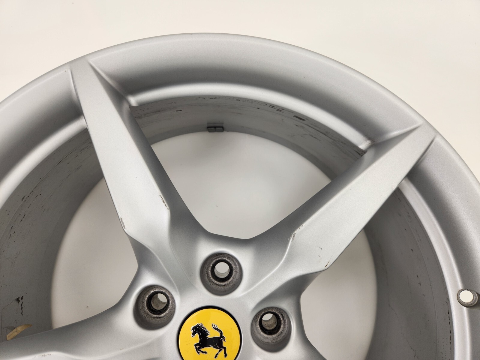 2020-2023 FERRARI F8 / 488 20" Front WHEEL OEM FACTORY GENUINE , 20x9 SILVER RIM