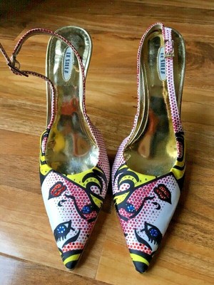 le silla swarovski shoes