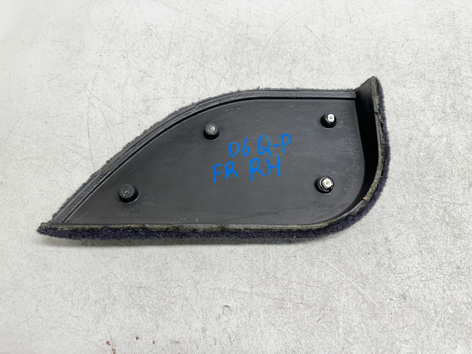Maserati Quattroporte 2003-2012 Front Right Door panel