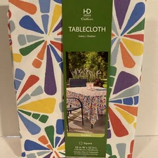 HD Designs Outdoors Tablecloth Square 52x52 100 % Polyester Sparkle Design
