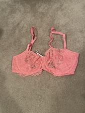 Victoria’s Secret Very Sexy Lace Bra
